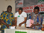 Remise des kits scolaires